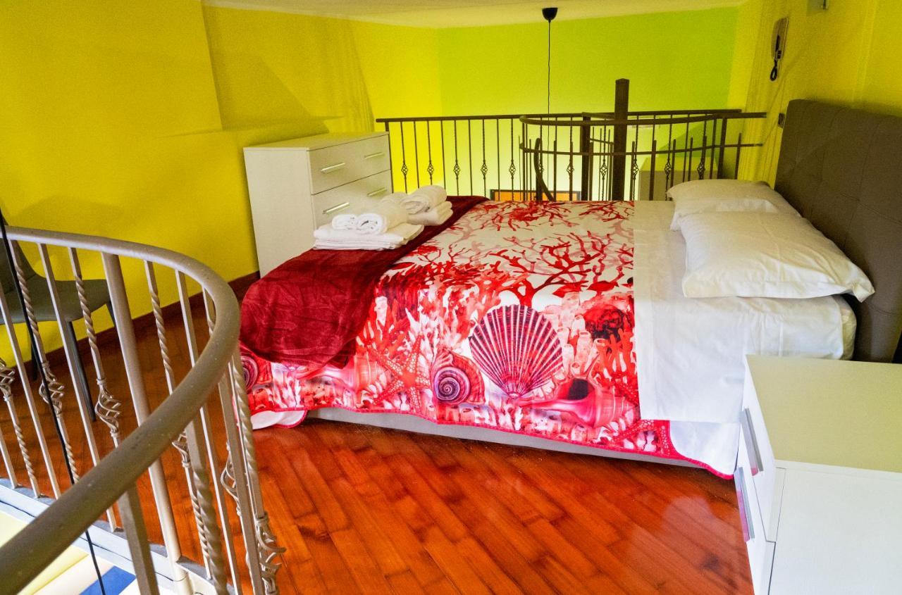 Casa "Positano" Da Ely - Salerno Centro Con Self Check-In Apartment Exterior photo