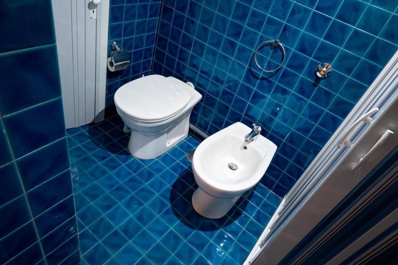 Casa "Positano" Da Ely - Salerno Centro Con Self Check-In Apartment Exterior photo
